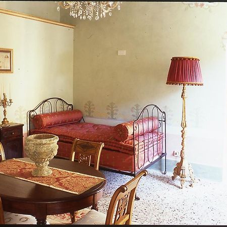 Locanda Pietrasantese B&B Pietrasanta Bagian luar foto